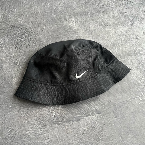 Piluso Nike NRG / Talle S / Talle M