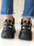 ZAPATILLAS AKRON TOTAL BLACK. URBAN COW en internet
