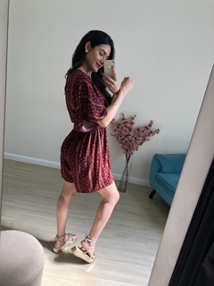 Macaquinho Boho - Bordô floral na internet