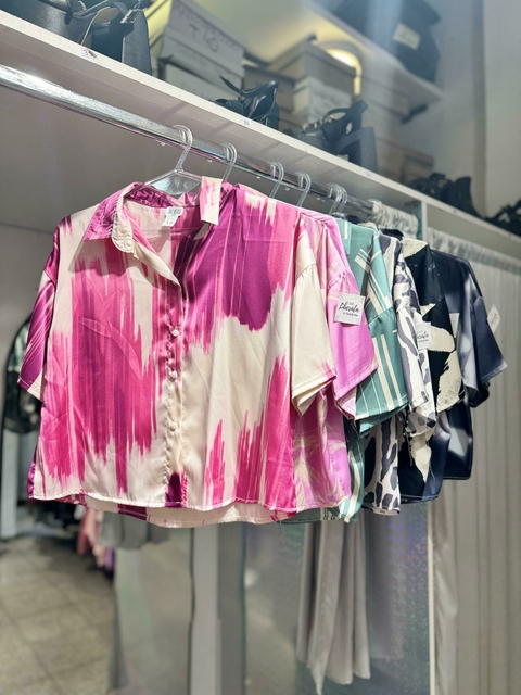 Camisa Seda Corta Estampada - comprar online
