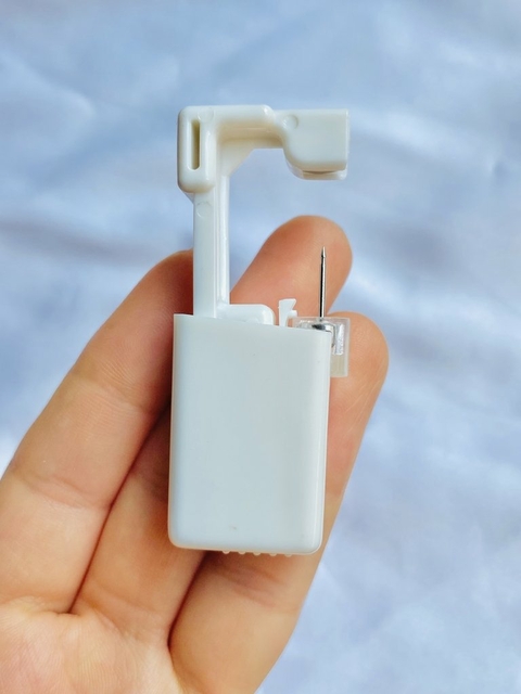 Perforadora de Oreja y Nariz CD329