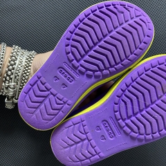 Crocs / C7 na internet