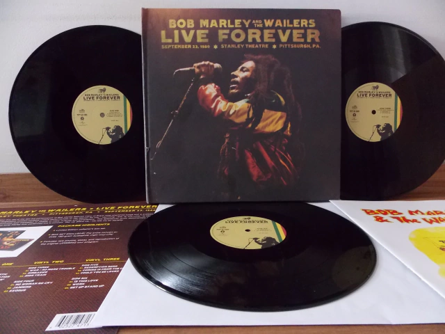 BOX 03 LPS + 2 CDS BOB MARLEY AND THE WAILERS - LIVE FOREVER +