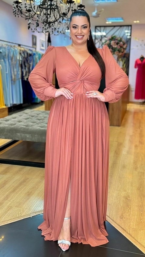 Vestido em tule Gabriele Terracota Plus