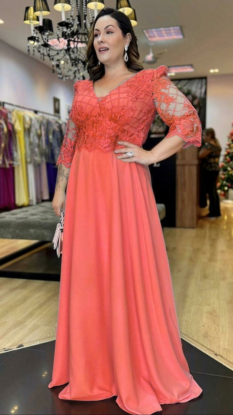 Vestido em Tule Bordado Antônia Laranja Plus