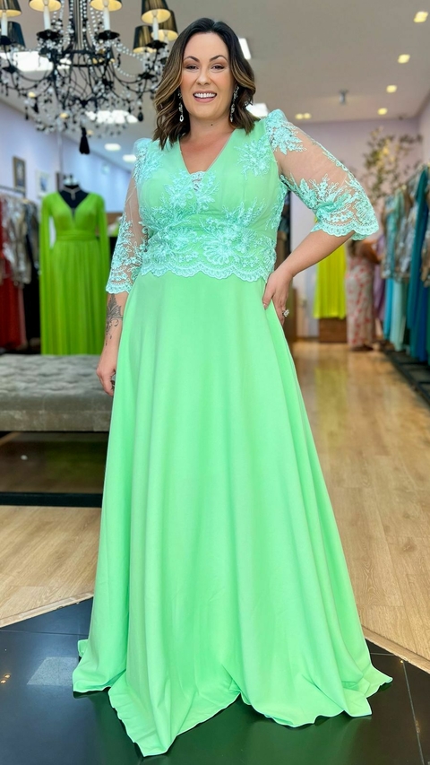 Vestido em Tule Bordado Antônia Verde Menta Plus - comprar online