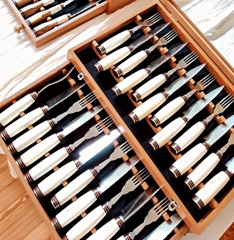 Set x24 piezas (12 juegos) cabo hueso regional