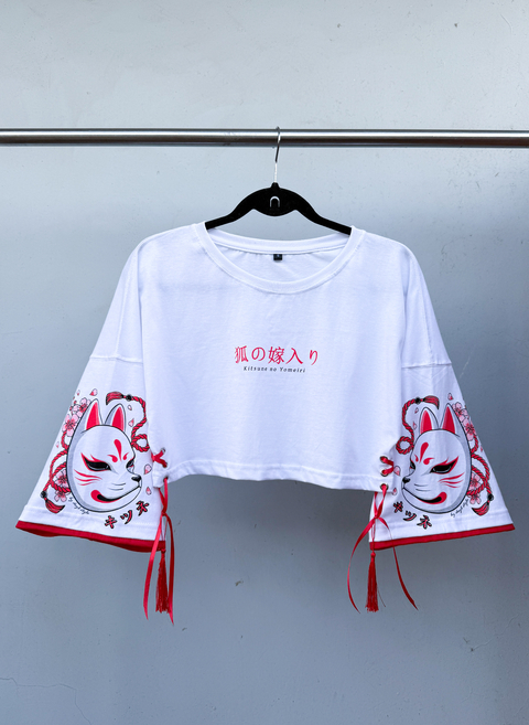 Top white “KITSUNE”