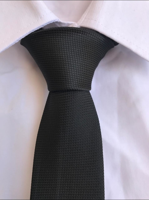 Gravata Preta Quadriculada Slim e Semi Slim
