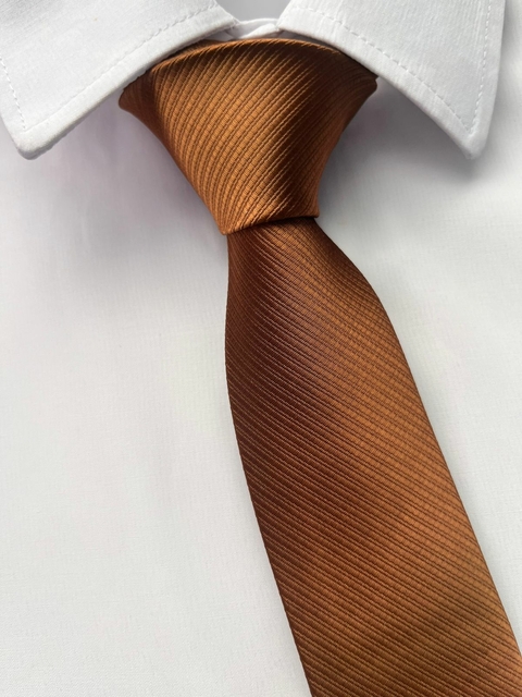 Gravata Slim Fit Marrom Risco Largo