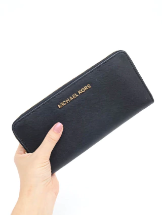 Carteira Jet Set Travel Média De Couro Preta - comprar online