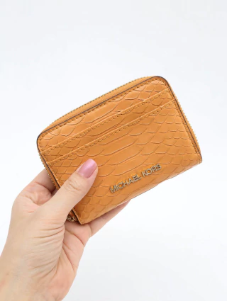 Michael Michael Kors Empire Small Zip Card Case - comprar online