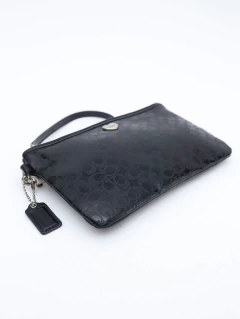 Clutch Coach Perforated Liquid Gloss - comprar online