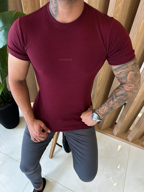 CAMISETA ARAMIS ESCRITA CENTRAL - VINHO - comprar online