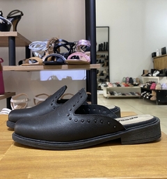 Mules Flora Negros - tienda online