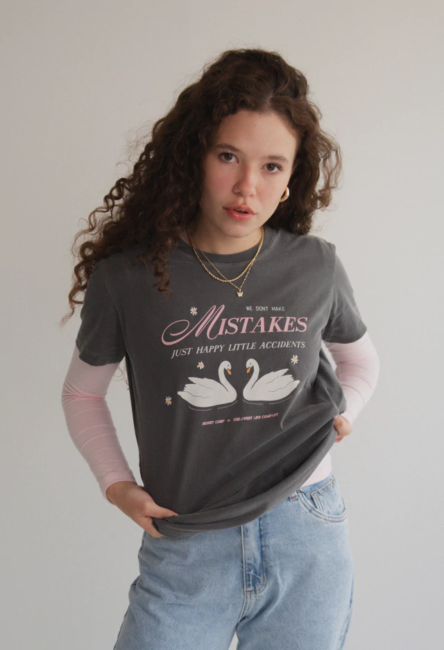 Camiseta Mistakes