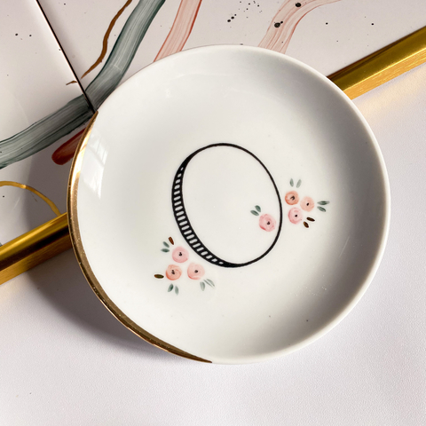 Pires inicial floral