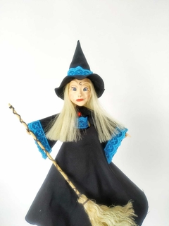 BRUXA LOIRA DETALHE AZUL - comprar online