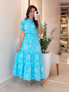 1061 - Vestido crepe bordado | com botões - loja online