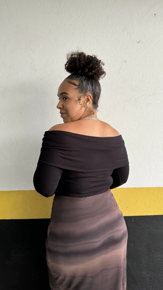 Blusa Elegance Preta