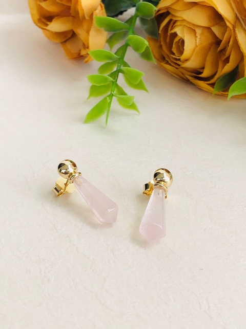 BRINCO PRISMA GEOMÉTRICO PEDRA NATURAL QUARTZO ROSA