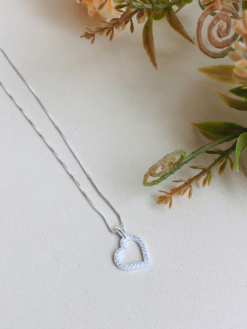 COLAR EM PRATA 925 CORAÇÃO CRAVEJADO DE ZIRCONIAS