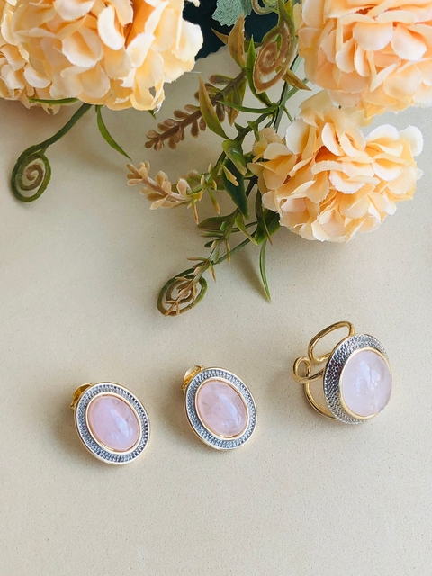 CONJUNTO BRINCO E ANEL COM APLICAÇÕES DE RODIO BRANCO QUARTZO ROSA