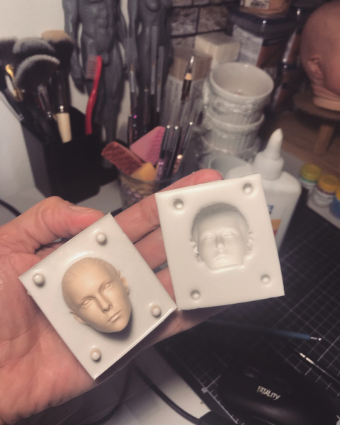 032-Molde rosto feminino oriental com cabelo escala 2.9cm de altura