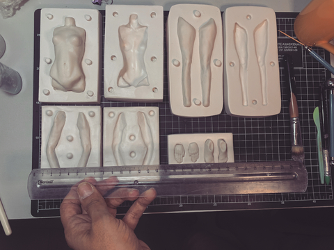 Ref.4980-BLACKFRIDAY//Molde corpo completo feminino Gigantões-(27cm/Escala 1/6) - buy online