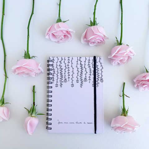 Caderninho - chuva de rosas