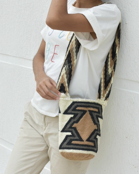 Mochila de lana mini totem