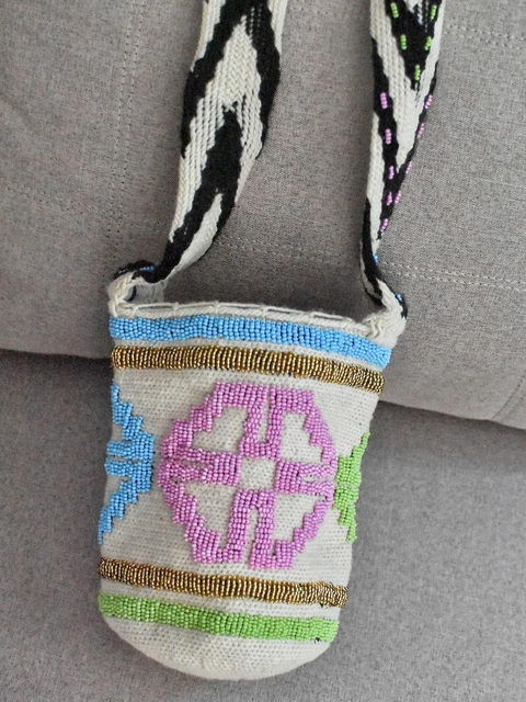 Mochila recamada cotton candy
