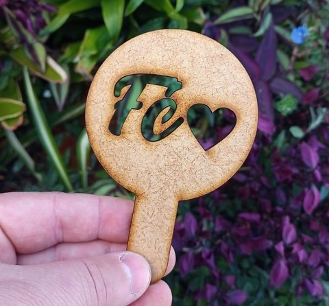 Marcador de MDF para Chimarrão " Fé "