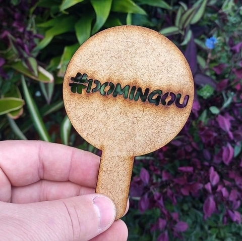 Marcador de MDF para Chimarrão " Domingou "