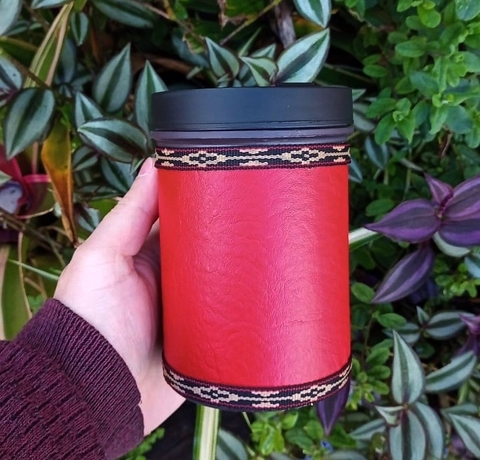 Porta Erva Forrado 250gr Courino " Vermelho "