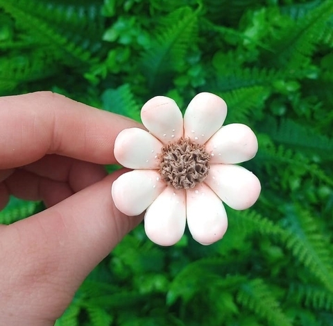 Enfeite de Chimarrão " Flor Grande Branco "