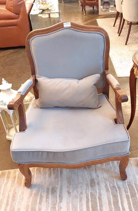 Poltrona Classica Madeira Maciça Luiz XV Tecido Nobre
