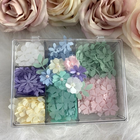 Kit com 6 modelos de flores em cetim
