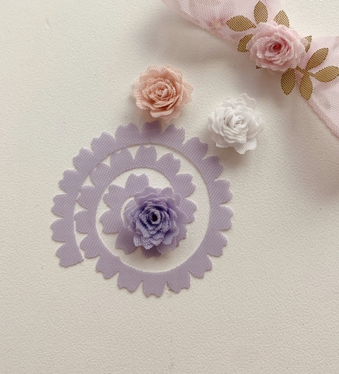 Espiral em voil rosinhas