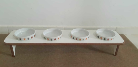 Comedouro quádruplo