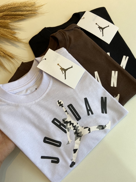 T- shirt Over Jordan