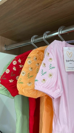 Blusa mangas bordadas na internet