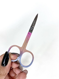 Tesoura para sobrancelhas / Cílios Postiços - Miss Frandy na internet