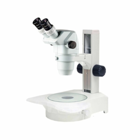 ESTEREOMICROSCÓPIO BINOCULAR P/ EMBRIOLOGIA/INSEMINAÇÃO AUMENTO 90X BASE COM ESPELHO REFLETOR ILUMINAÇÃO DUPLA INCIDENTE TRANSMITIDA P/ LÂMPADA LED