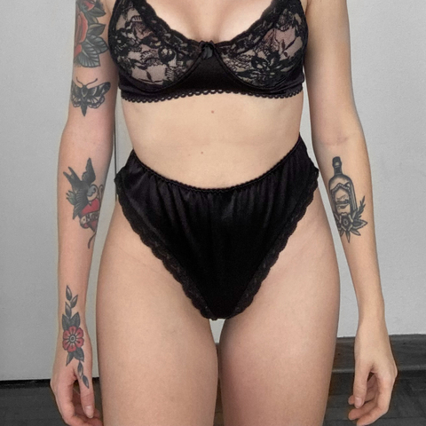 Calcinha cintura alta Blair