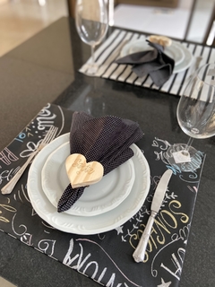 Lugar americano lousa / listrado na internet