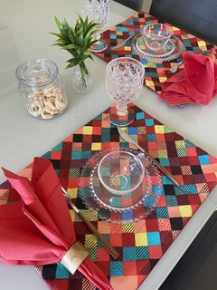 Lugar americano multicolor / vermelho na internet