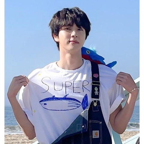 Camiseta Super Tuna Jin BTS - em Algodão - (ESTOQUE BRASIL)