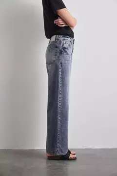 JEAN SANTA BARBARA (AWADA) en internet