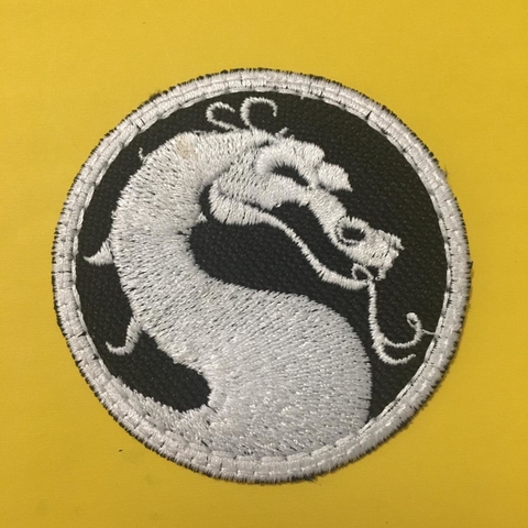 Parche Mortal Kombat Blanco